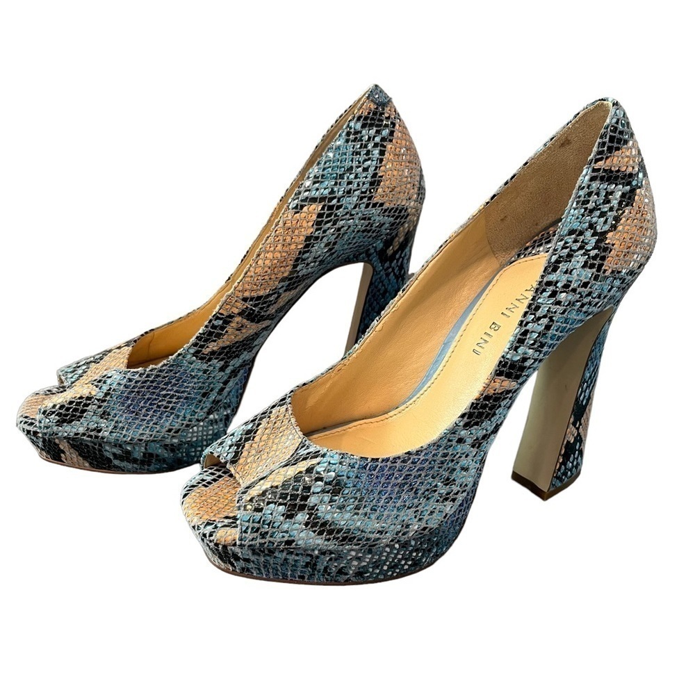 Gianni Bini sz 7.5 blue & cream snake embossed leather platform peep toe heels - Picture 3 of 16